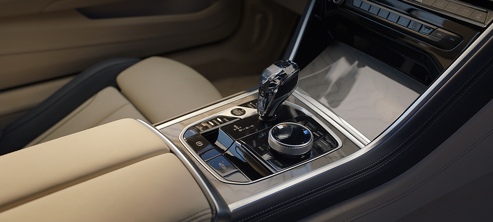 BMW 8-serie Cabriolet G14 LCI modellomarbetning 2022 kupédesign höjdpunkter i videon BMW 8-serie Cabriolet G14 LCI modellomarbetning 2022 kupédesign höjdpunkter i videon