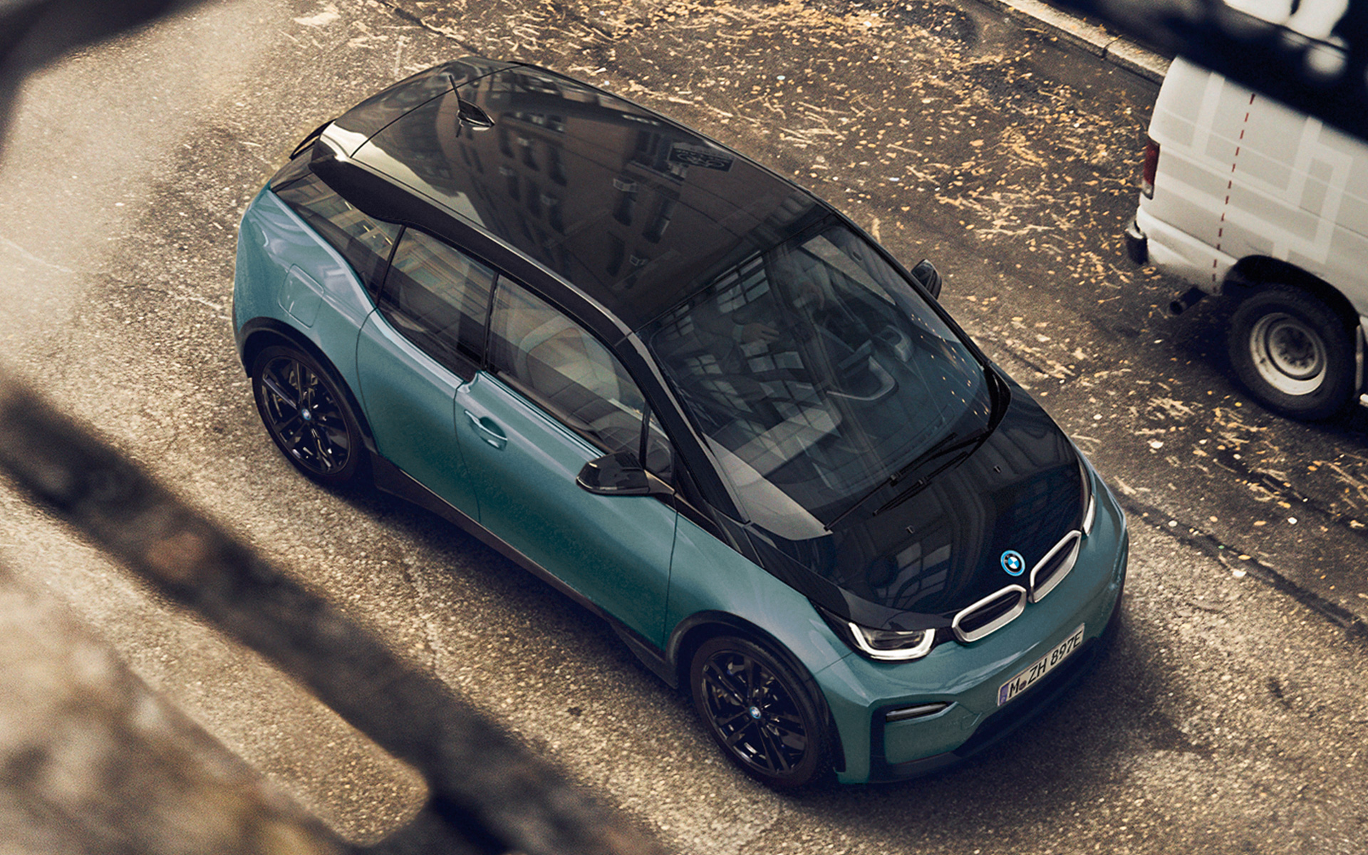 BMW i3 I01 2018 Blue Ridge Mountain med accent Frozen Grey metallic fågelperspektiv kolfibertak