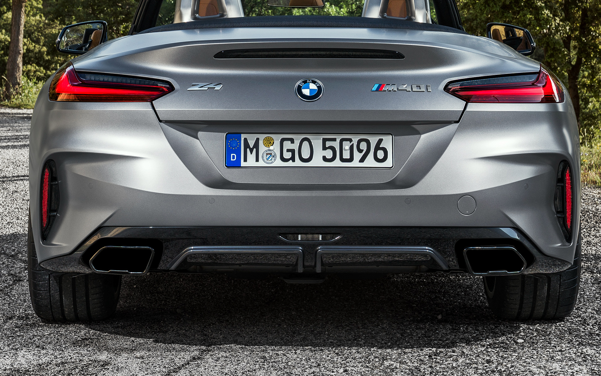 Slutrörskåpor BMW Z4 M40i Roadster G29 2019 BMW Individual Frozen Grey metallic närbild