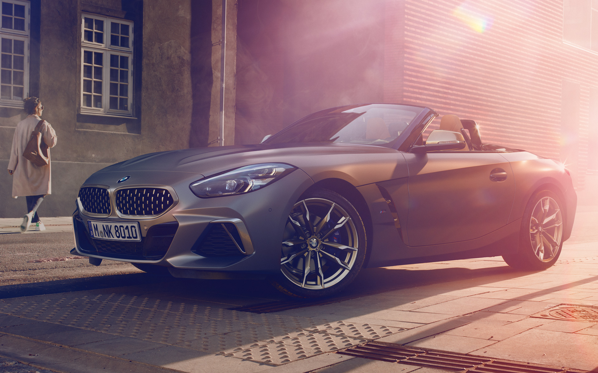 BMW Z4 M40i Roadster G29 2019 BMW Individual Frozen Grey metallic sedd snett framifrån