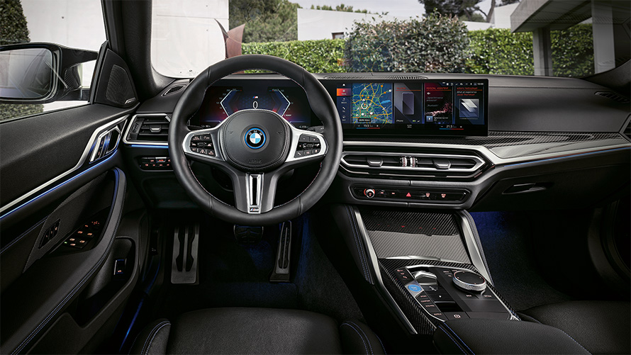 BMW i4 M50 G26 2021 kup&eacute;, f&ouml;rarplats, instrumentpanel och mittkonsol