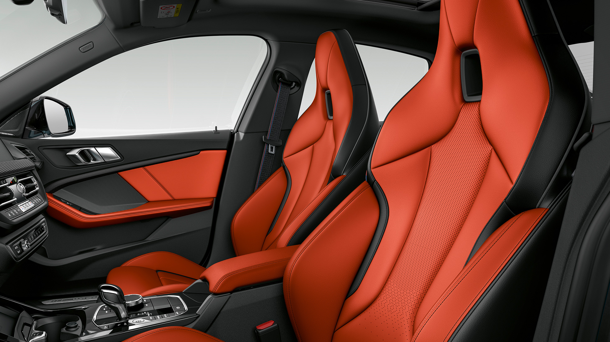 Interiör BMW M235i xDrive Gran Coupé Premiuminteriör BMW M235i xDrive Gran Coupé 2020 F44 interiör.