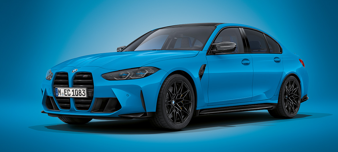 BMW Individual Oxidgrå metallic BMW M3 Sedan G80 2020 BMW M3-serien Coupé BMW Individual Oxidgrå metallic G80 2020 sedd snett framifrån parkerad
