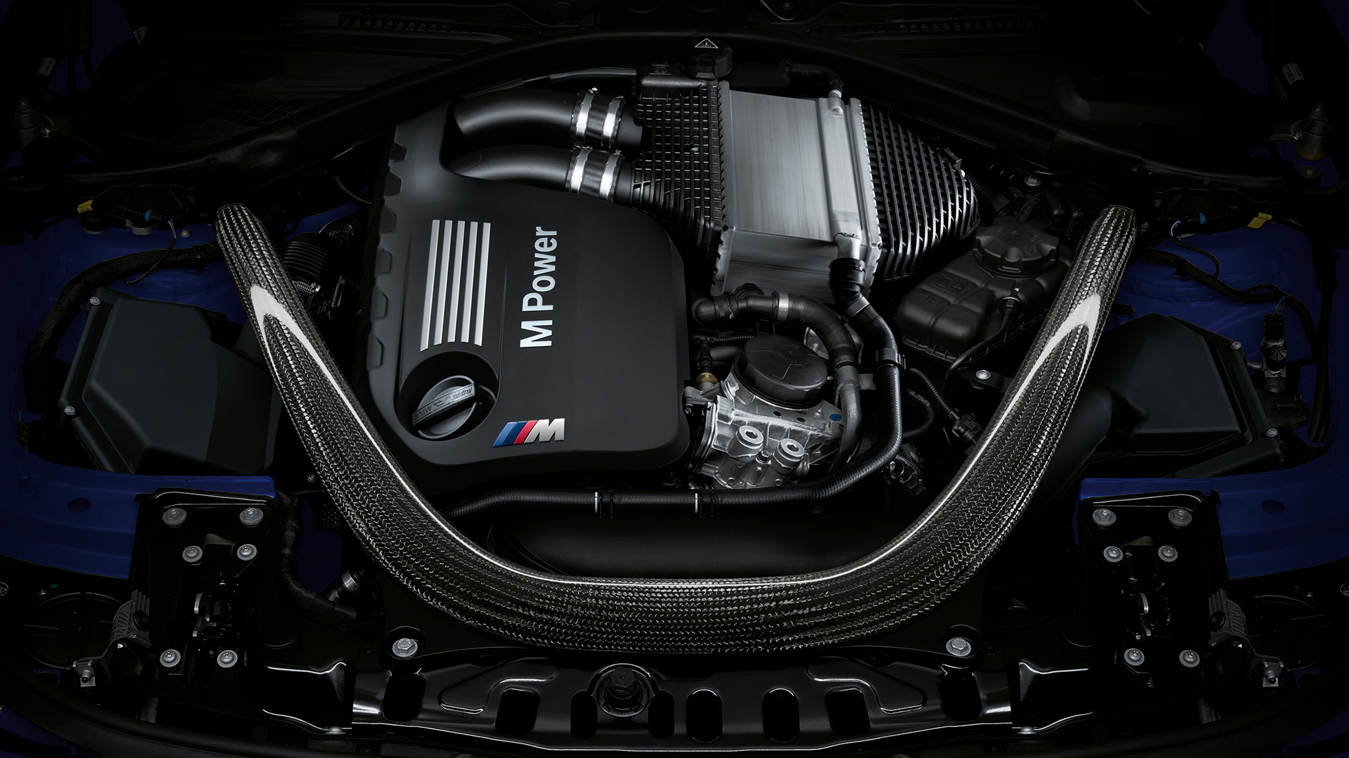 BMW M4 Cabriolet, 6-cylindrig bensinmotor BMW M4 Cabriolet, rak 6-cylindrig M TwinPower Turbo-bensinmotor