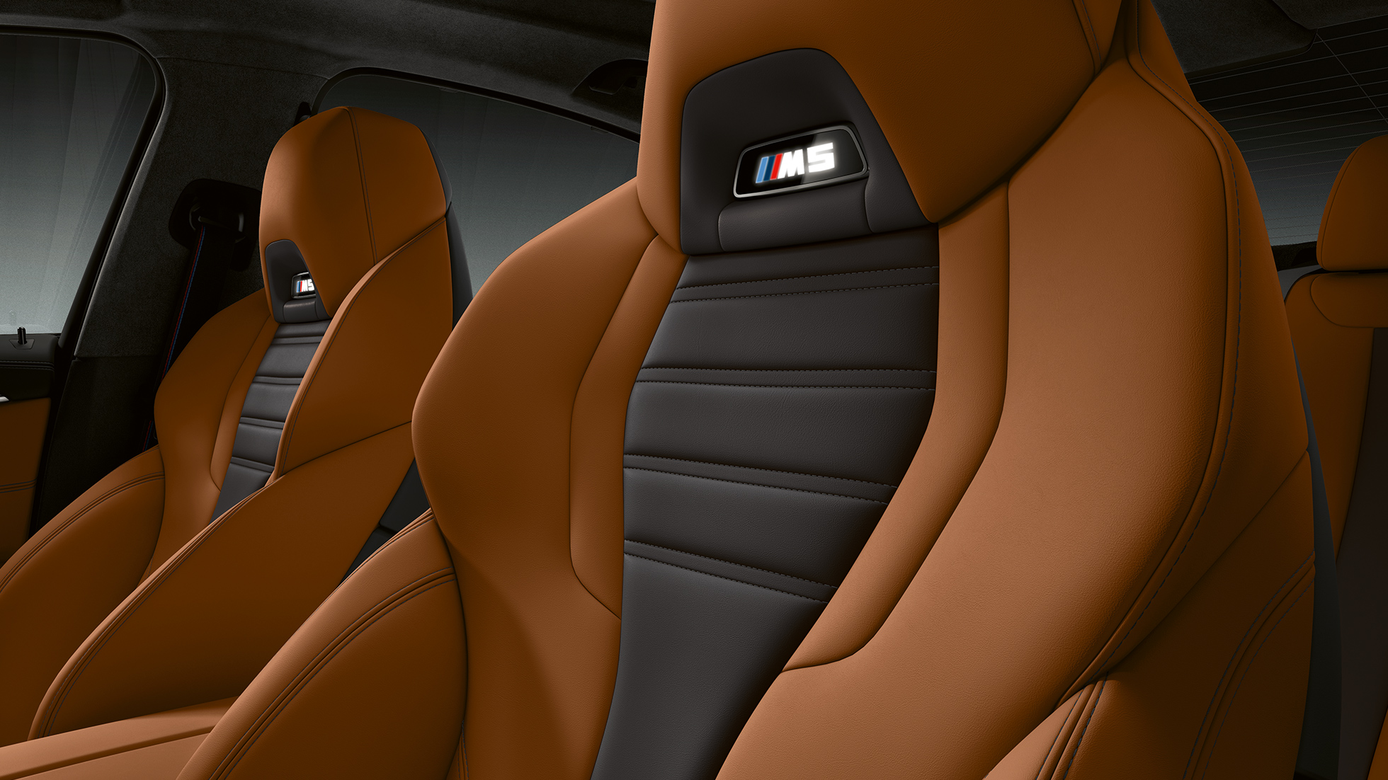 BMW i njure. BMW M5 Competition design njure vy framifrån.