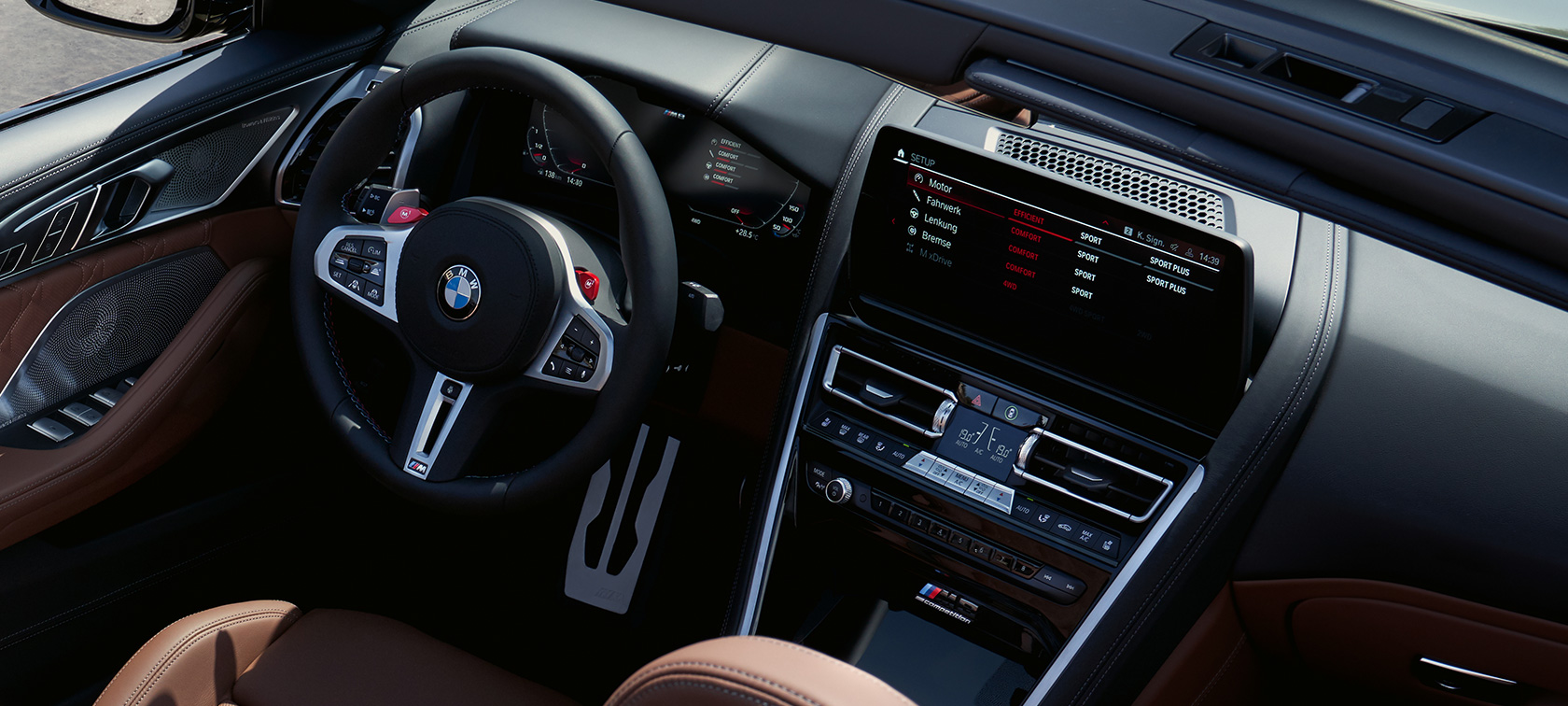 BMW M8 Competition Cabriolet F91 LCI Facelift 2022 förarplats Control Display BMW M8 Competition Cabriolet F91 LCI Facelift 2022 förarplats Control Display