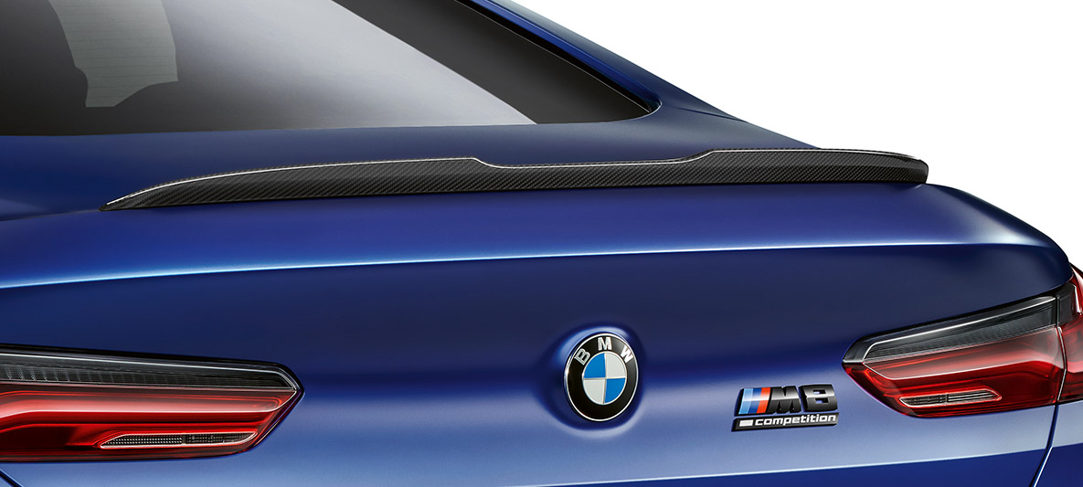 Bakspoiler i Carbon. BMW M8 Competition Coupé, bakspoilern i M Carbon-exteriörpaketet,