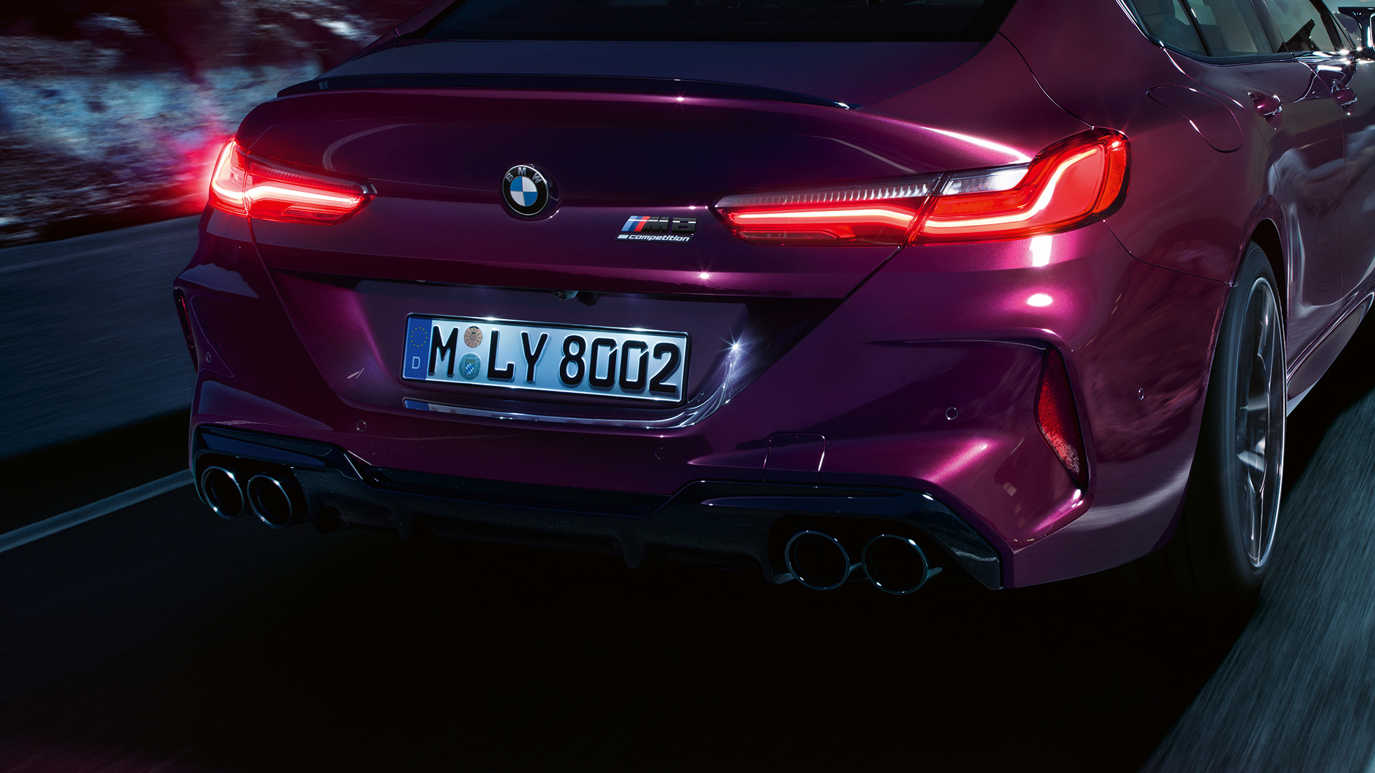 BMW M8 Competition Gran Coupé närbild bakparti BMW M8 Competition Gran Coupé F93 2020 BMW Individual Ametrin metallic närbild bakparti