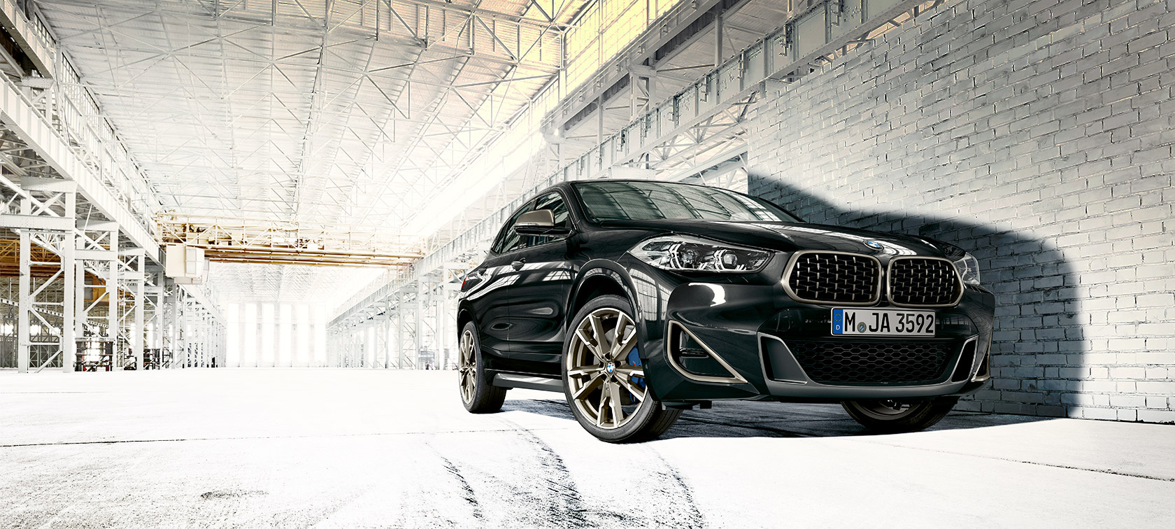 Grodperspektiv BMW X2 M35i (F39) Safirsvart metallic