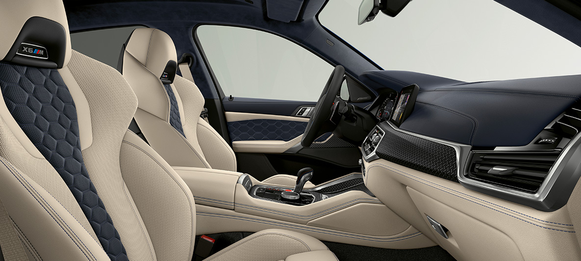 BMW X6 M Individual F96 2020 kupé BMW X6 M Individual F96 2020 kupé M multifunktionsstolar med X6 M-logotyp