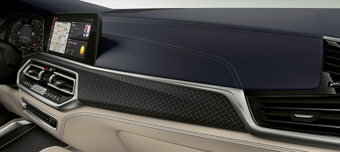 BMW X6 M Individual F96 2020 kupé BMW X6 M F96 2020 kupé interiörlister Individual ädelträutförande Fineline svart med aluminiuminlägg