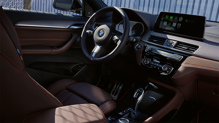 BMW X2 F39 2020 förarplats invändig utrustning