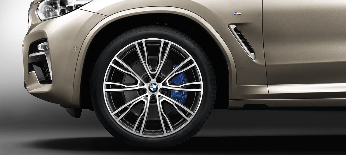 BMW X3, 21'' BMW Individual lättmetallfälgar V-eker 726 I BMW X3, 21'' BMW Individual lättmetallfälgar V-eker 726 I