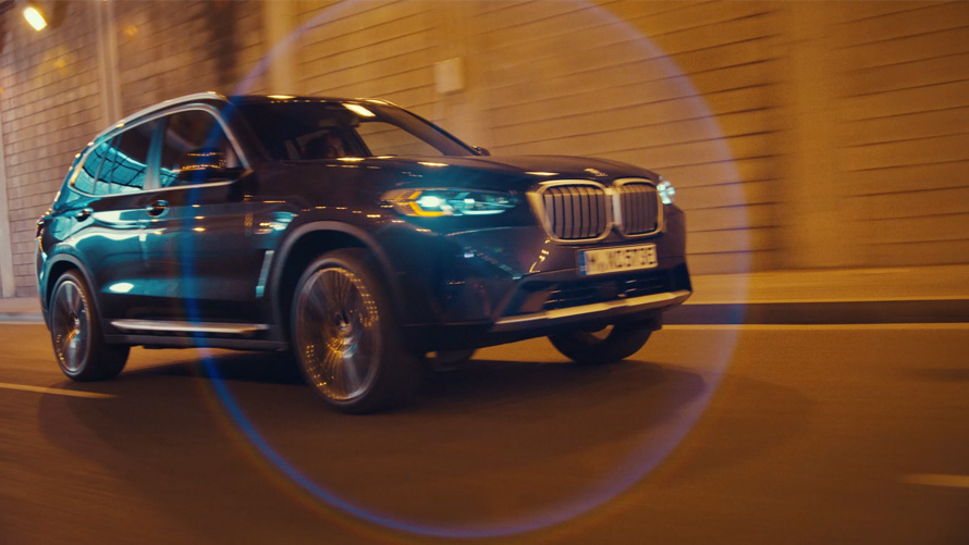 BMW X3 G01 Kördynamik Sofistogrå 2021 BMW X3 G01 Kördynamik, körbild tagen snett framifrån Sofistogrå 2021