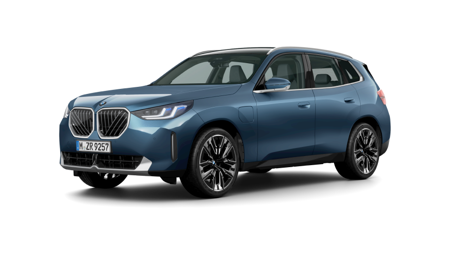 BMW X3 30e xDrive trefjärdedelsvy från sidan BMW X3 30e xDrive trefjärdedelsvy från sidan