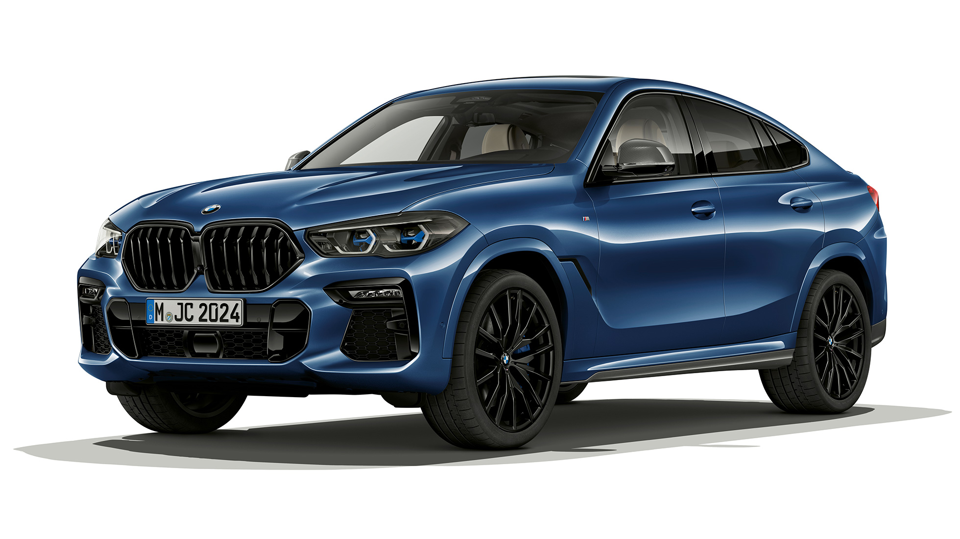 BMW X6 med M-sportpaket, exteriör. BMW X6 med M-sportpaket i trefjärdedelsvy framifrån.
