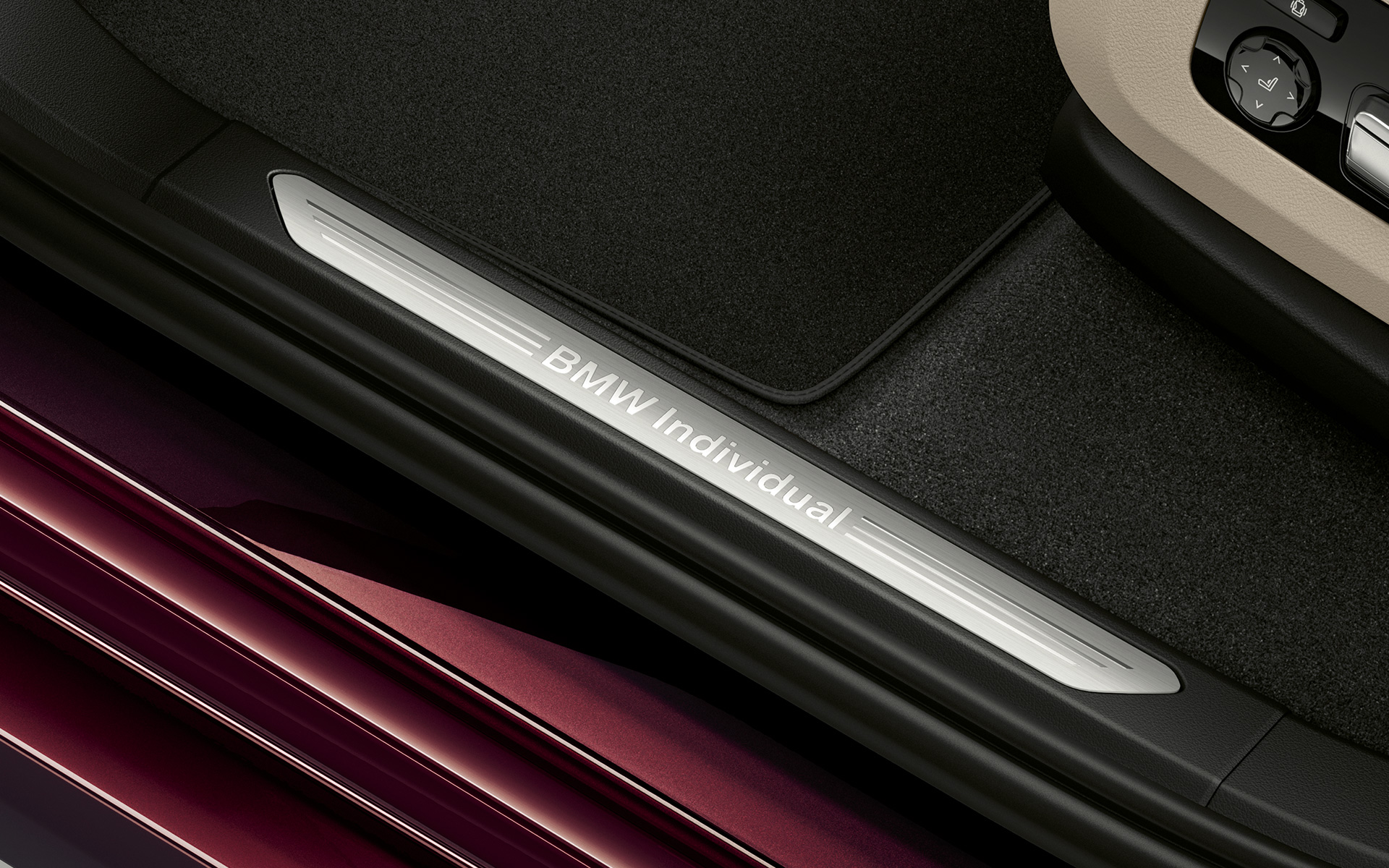 BMW X7 Individual G07 2019 Ametrin metallic belysta instegslister med BMW Individual-logo BMW X7 Individual xDrive40i G07 2018 Ametrin metallic belysta instegslister med BMW Individual-logotyp
