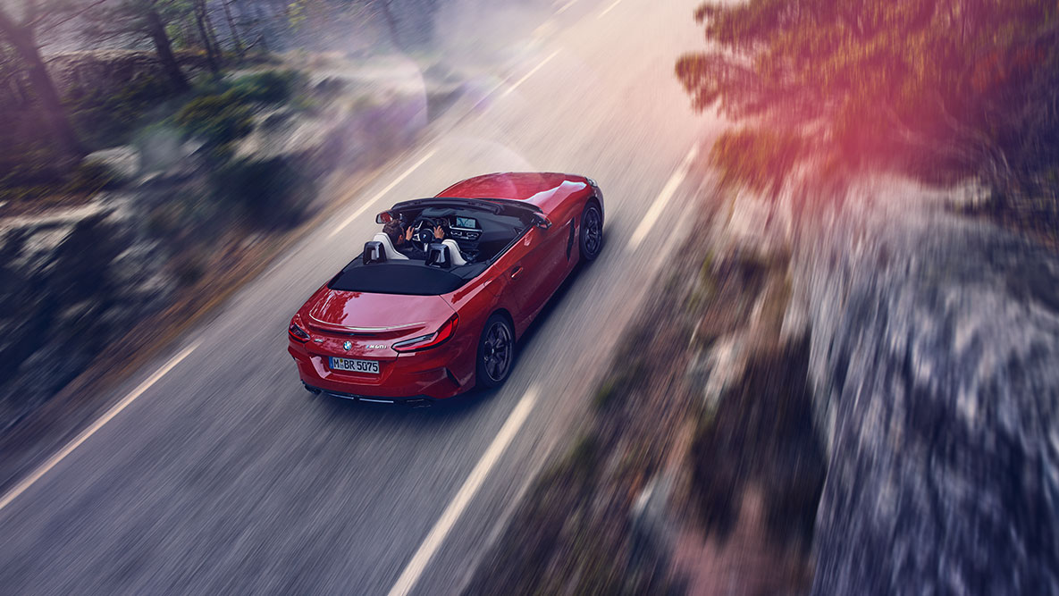 BMW Z4 Roadster i rörelse BMW Z4 Roadster i rörelse från ovan