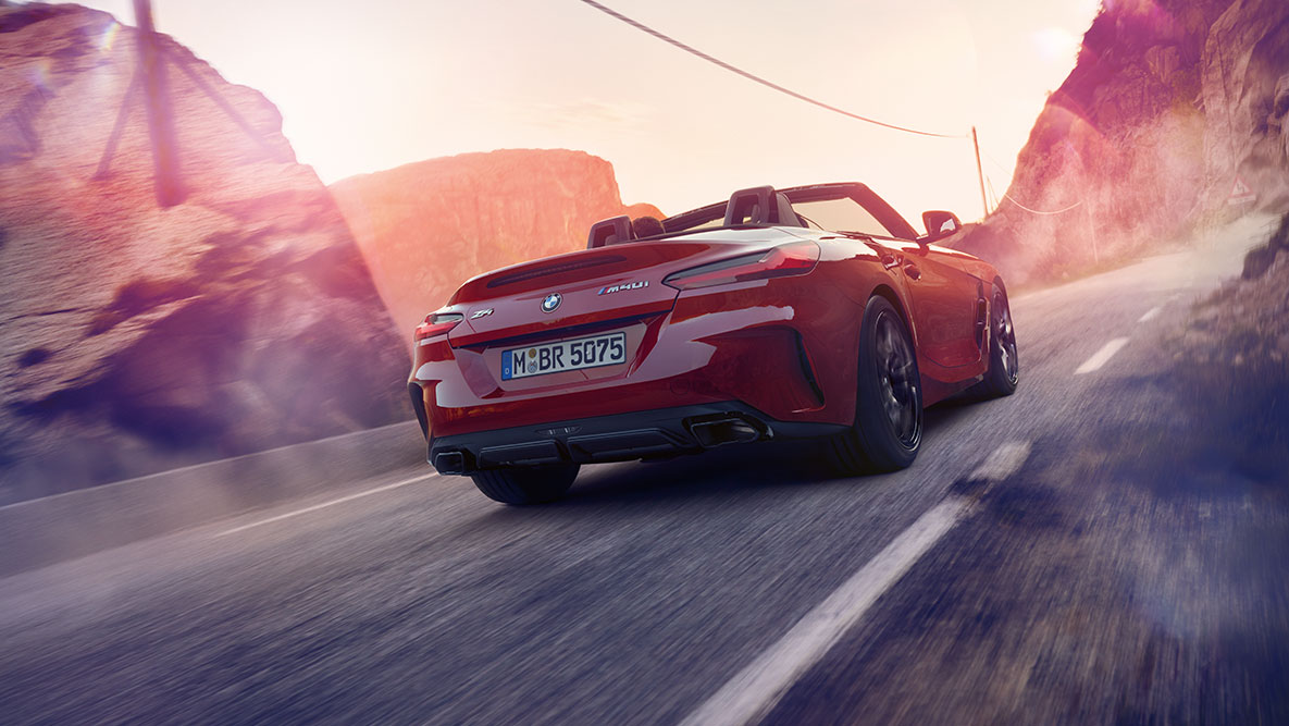 BMW Z4 Roadster, bakparti BMW Z4 Roadster i rörelse sedd bakifrån