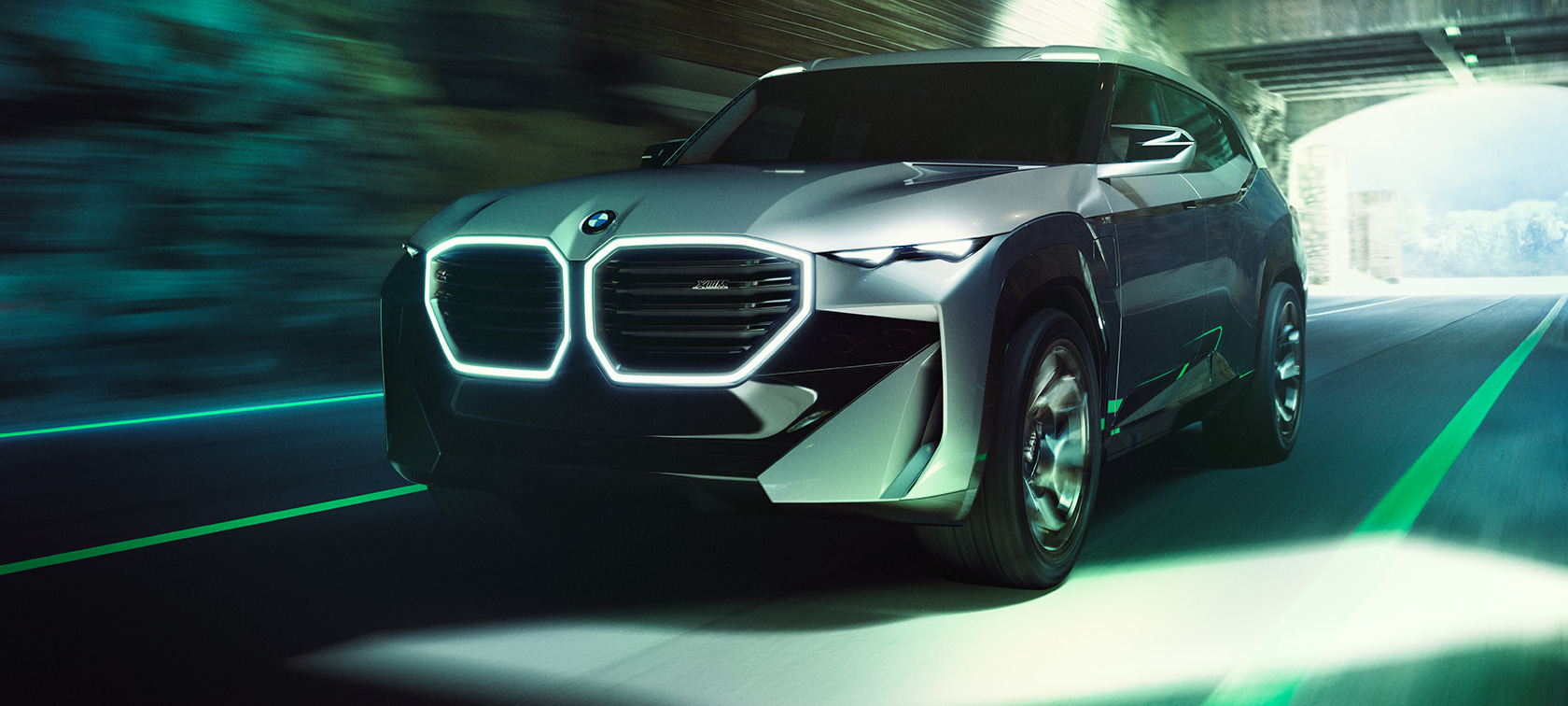 BMW Concept XM (G09) sedd snett framifrån parkerad BMW Concept XM (G09) sedd snett framifrån parkerad
