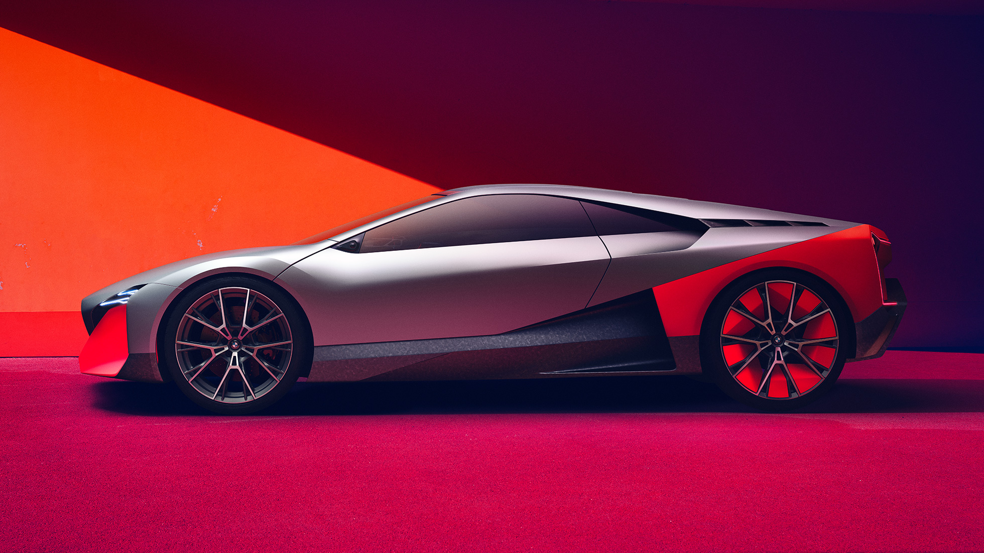 BMW Vision M NEXT, sedd från sidan BMW Vision M NEXT, sedd från sidan, parkerad