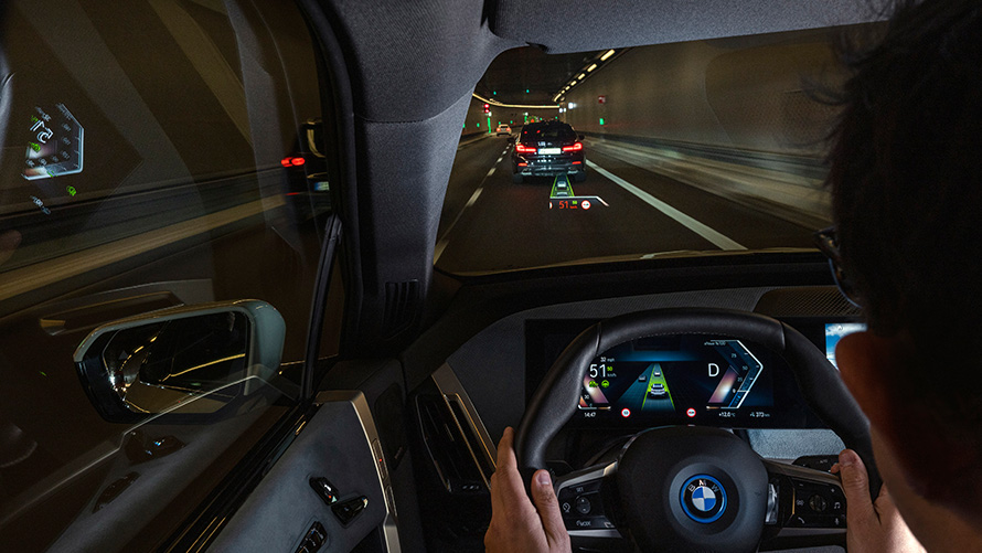 Central Assisted Driving View visar aktuell körsituation Remote Software Upgrade Central Assisted Driving View visar aktuell körsituation