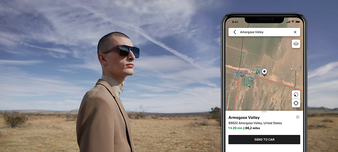 My BMW-appen Planera resor och skicka till bilen Man i öknen My BMW-appen Planera resor och skicka till bilen Man i öknen
