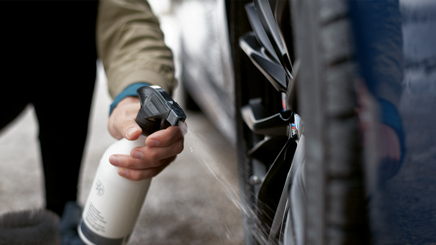 BMW Fälgrengöringsmedel BMW höst- och vintertillbehör BMW fälgrengöringsmedel