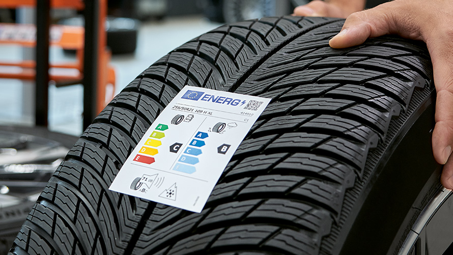 BMW-godkända däck, däckprofil med etikett BMW-godkända däck, däckprofil med etikett