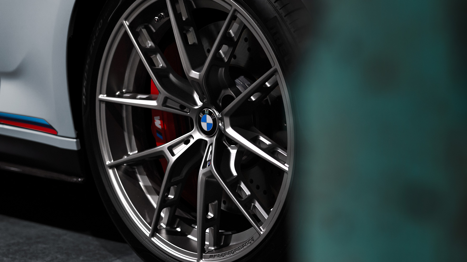 20" M Performance smidd fälg Y-eker 863 M Ferricgrå matt närbild BMW M Performance Parts M Performance smidd fälg Y-eker 863 M Ferricgrå matt närbild