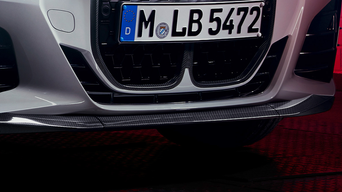 BMW M Performance frontsplitter kolfiber BMW 4-serie Coupé G22 BMW M Performance frontsplitter kolfiber BMW 4-serie Coupé G22 närbild