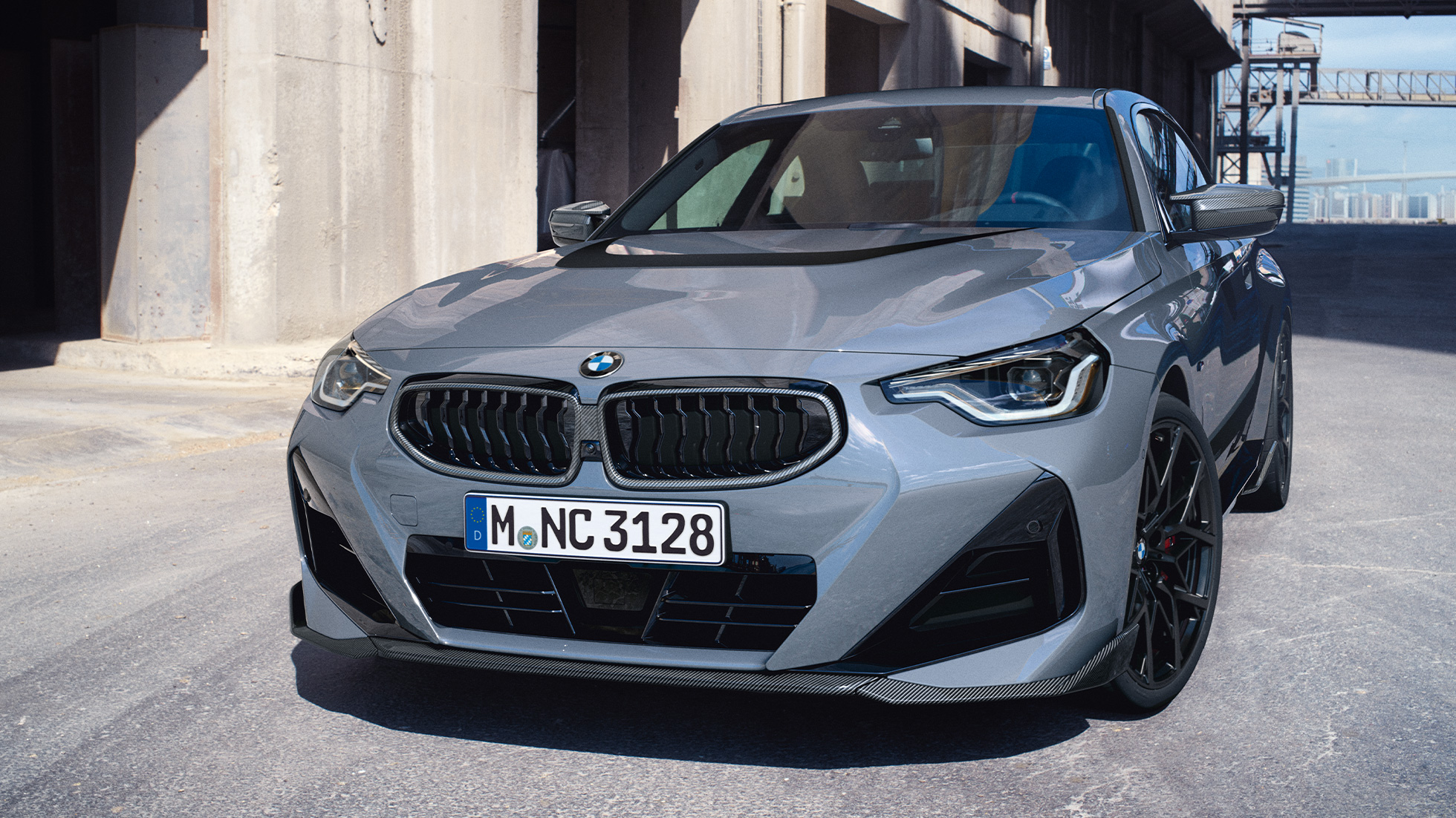 BMW 2-serie Coupé, sedd snett framifrån Närbild BMW M Performance Parts BMW 2-serie Coupé G22 sedd snett framifrån Närbild