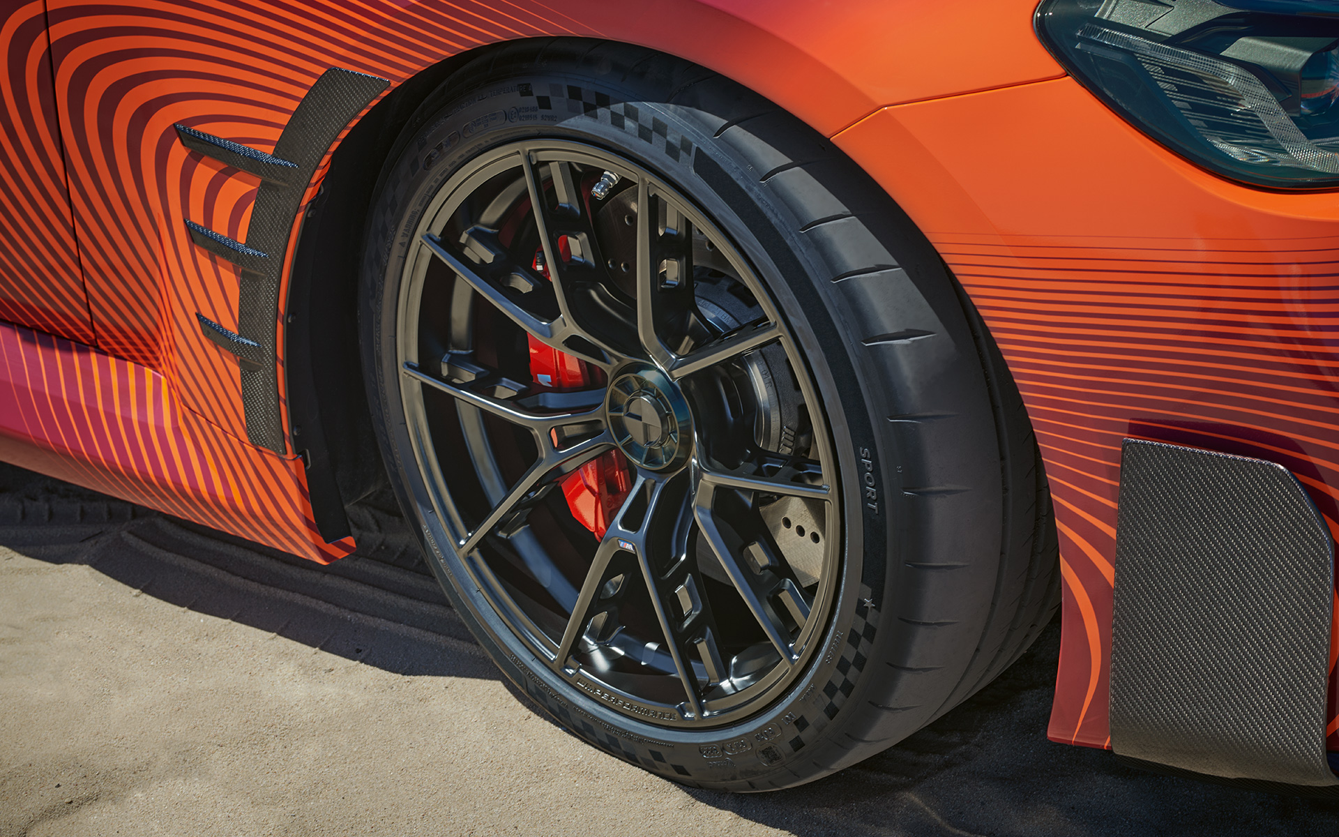 BMW M2 Coupé G87 BMW M Performance Parts 19"/20" M Performance smidda fälgar Y-eker 963 M med mittinfästning, Jet Black matt, komplett uppsättning sommarhjul BMW M2 Coupé G87 2023 BMW M Performance Parts 19"/20" M Performance smidda fälgar Y-eker 963 M med mittinfästning, Jet Black matt, komplett uppsättning sommarhjul