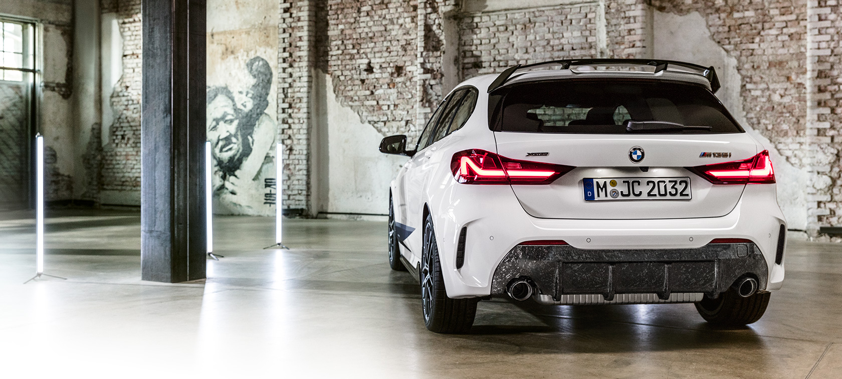 BMW M235i xDrive Gran Coupé BMW M Performance Parts BMW 2-serie BMW M235i xDrive Gran Coupé BMW M Performance Parts Exteriördesign