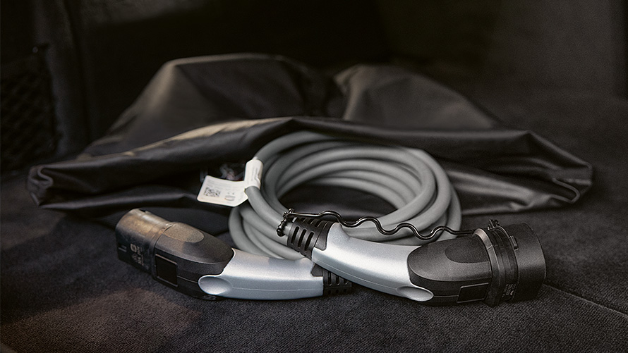BMW Laddkabel 5 m för offentliga laddstationer BMW Laddprodukter - BMW Laddkabel 5 m för offentliga laddstationer