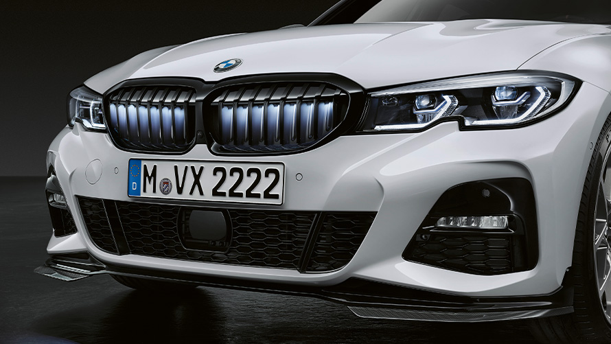 BMW M Performance frontgaller Iconic Glow BMW M Performance frontgaller Iconic Glow BMW erbjudande sommar