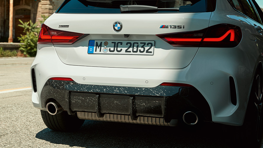 BMW M Performance bakre diffusor Carbon BMW M Performance bakre diffusor kolfiber BMW erbjudande sommar