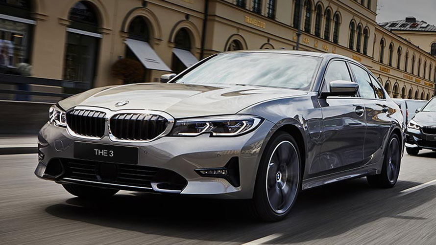 BMW 330e Sedan Connected BMW 330e Sedan Connected