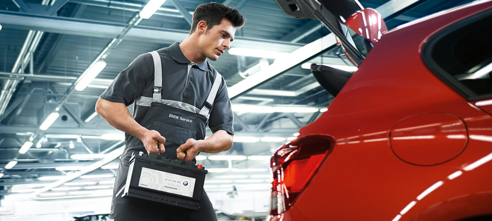 Byte av bilbatteri på BMW Serviceverkstad Byte av bilbatteri på BMW Serviceverkstad
