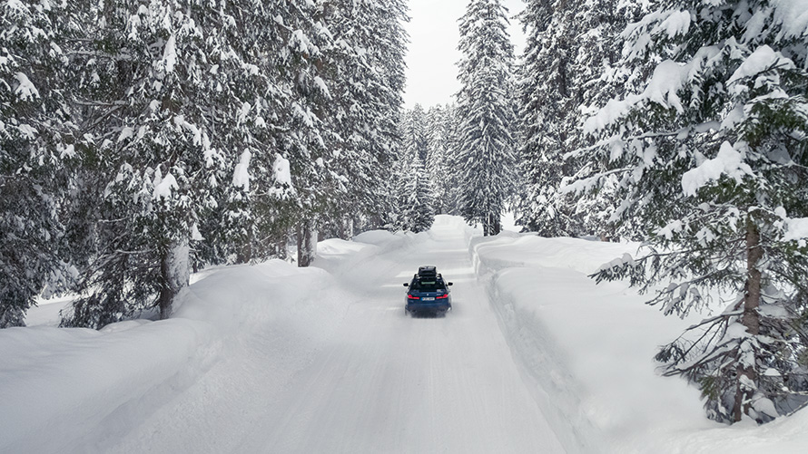 BMW på svensk vinterväg BMW på svensk vinterväg