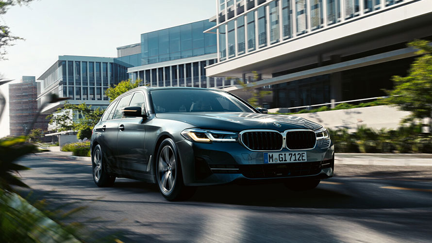 BMW 520d Touring Connected Edition. BMW 520d Touring Connected Edition.
