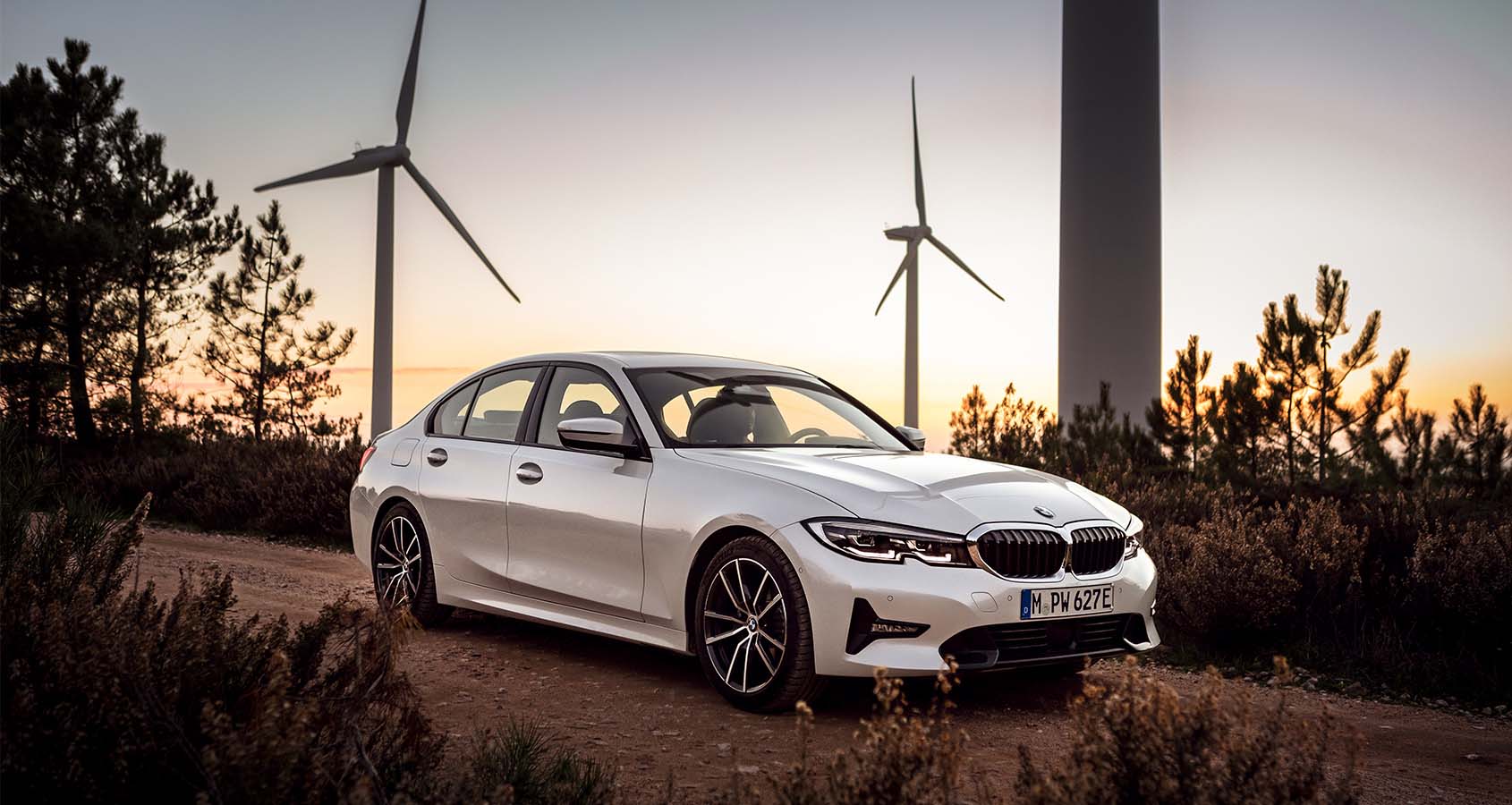 BMW 330e Sedan BMW 330e Sedan