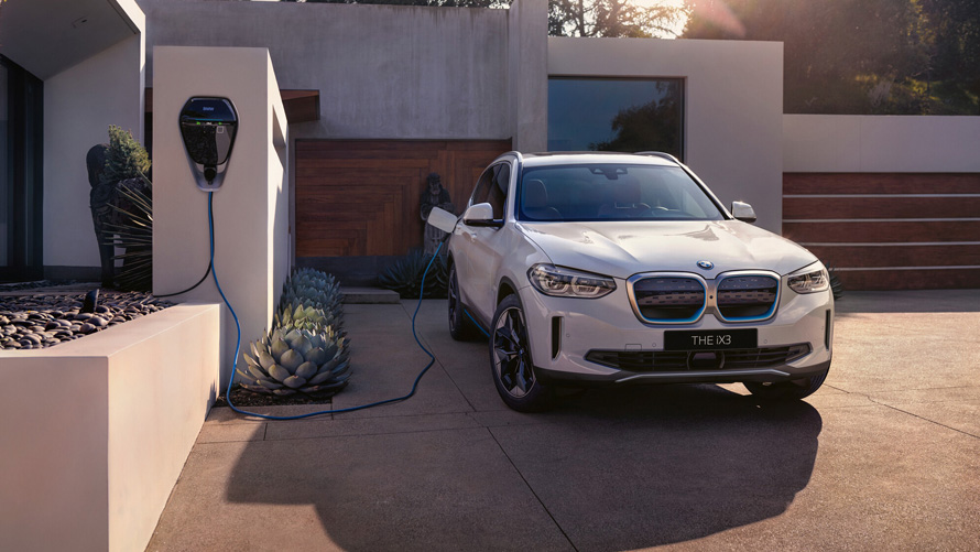 BMW iX3 - laddning BMW iX3 - elbil