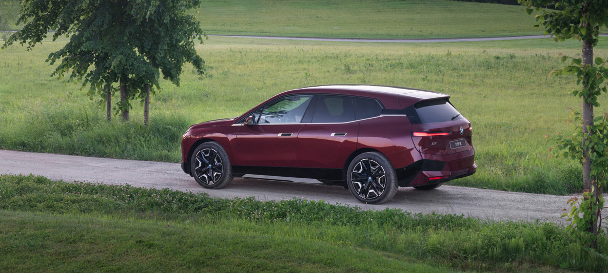 BMW iX - planera din resa enklare