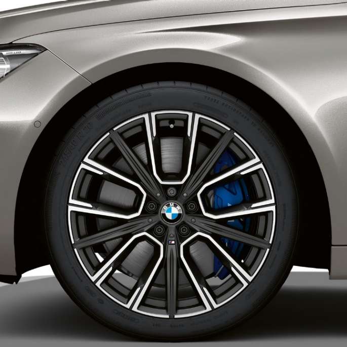BMW 7-serie sedan M Sportpaket, hjul BMW 7-serie sedan M Sportpaket: Närbild av hjulen