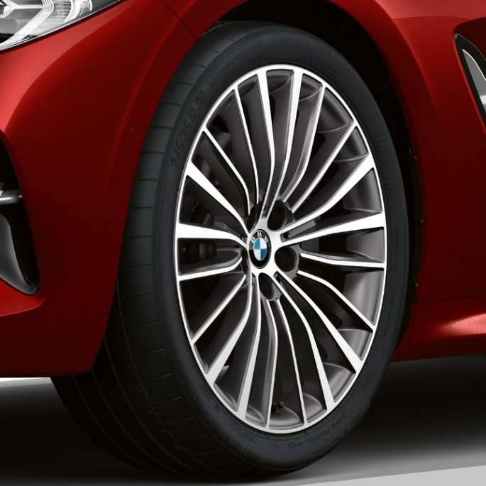 BMW 8-serie Gran Coupé, basmodell hjul