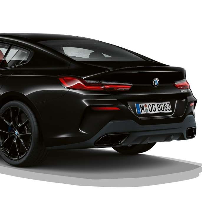BMW 8-serie Gran Coupé, M Sport trefjärdedelsvy bakifrån