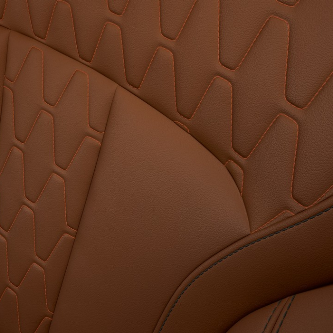 BMW X7 M Sport, lättmetallfälg Närbild på klädseldesignen hos BMW X7 i utförandet M Sport
